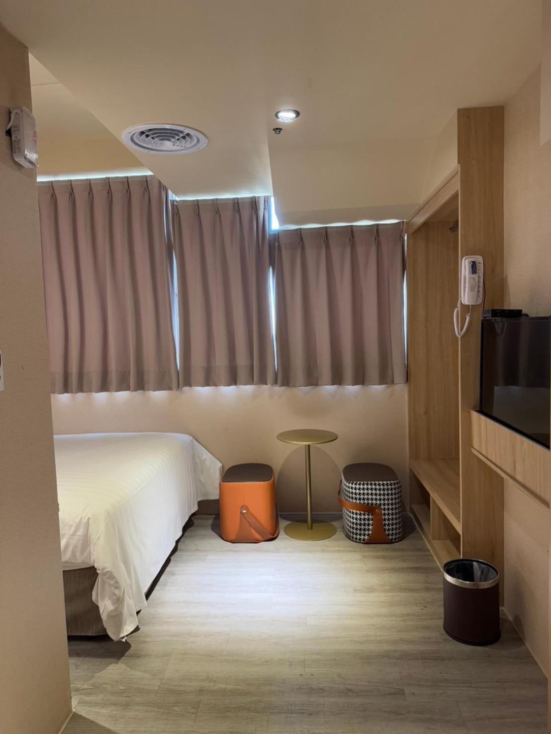 Rich & Free Hotel - Fuzhong 富逸旅趣-板橋府中館 Taipei Exterior photo